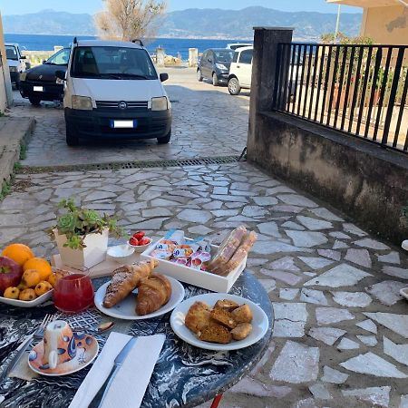 Sophie House : Appartamento Indipendente Ideale Per Vacanze Al Mare Reggio di Calabria Exterior foto